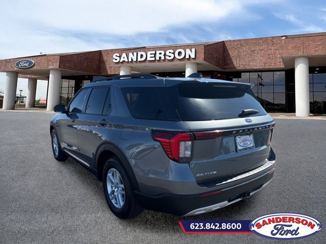 Certified 2025 Ford Explorer Active w/ Active Comfort Package RWD image 5