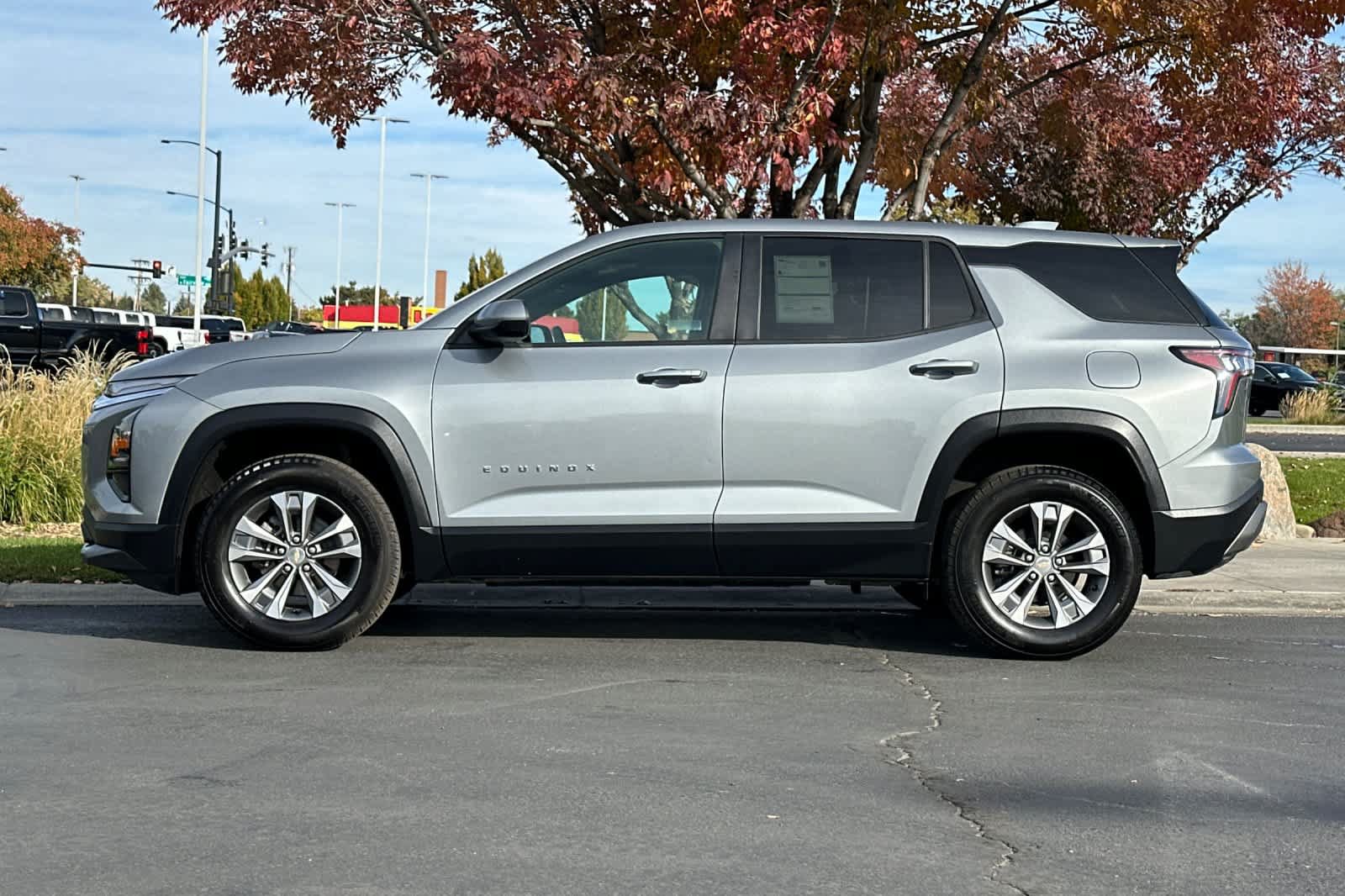 Used 2026 Chevrolet Equinox LT AWD/4WD image 5