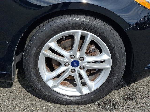 Certified 2018 Ford Fusion SE FWD image 8