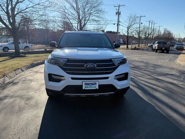 Certified 2022 Ford Explorer XLT w/ Equipment Group 202A image 8