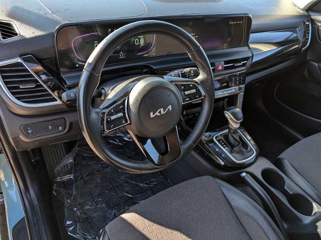 Used 2025 Kia Seltos S image 9
