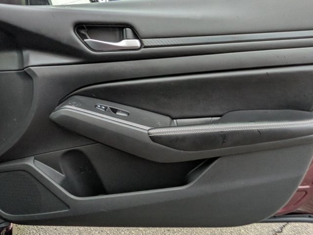 Used 2024 Nissan Altima 2.5 SV FWD image 29