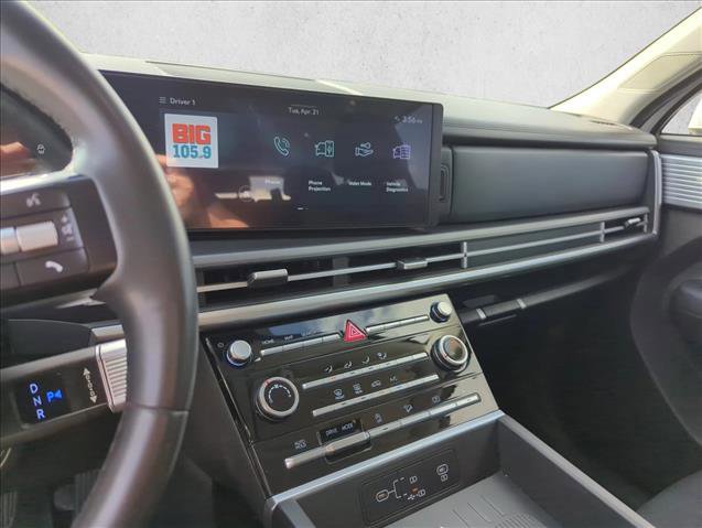 Used 2024 Hyundai Santa Fe SE FWD image 11
