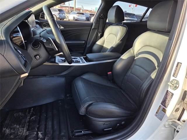 Used 2022 Kia Stinger GT2 image 9