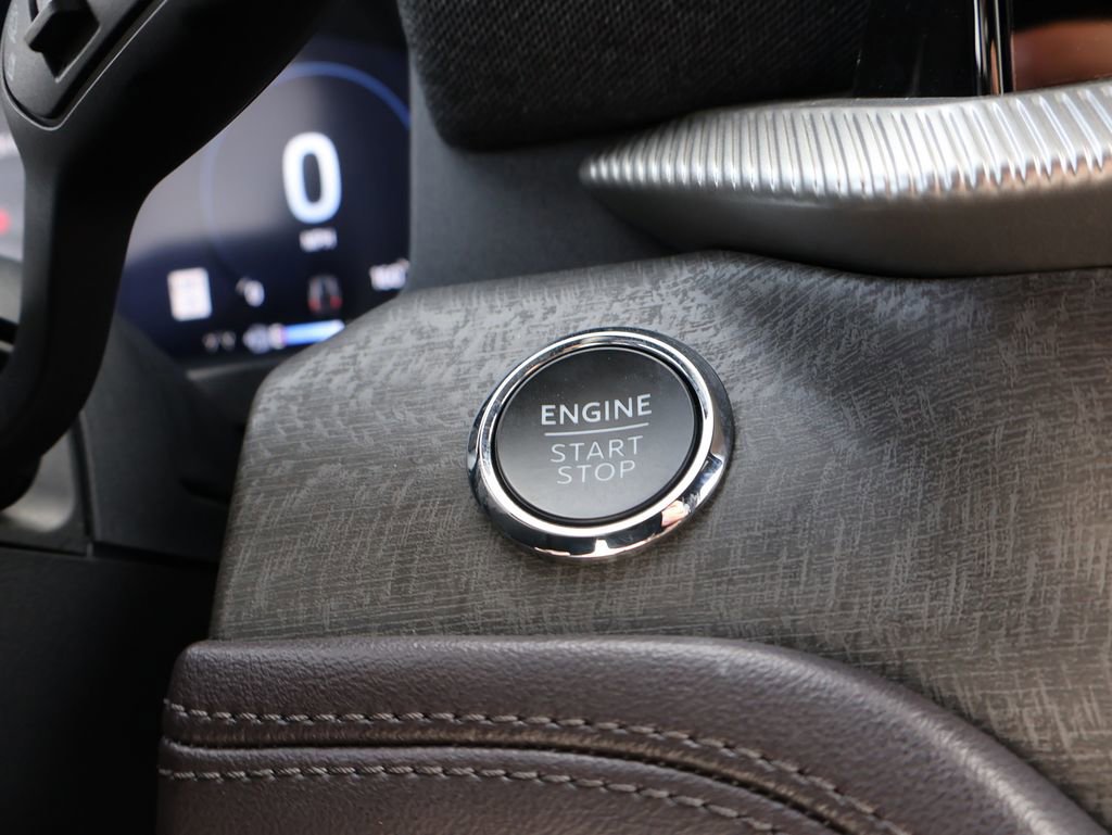 Certified 2025 Ford Explorer Platinum w/ LUX Leather Package image 35