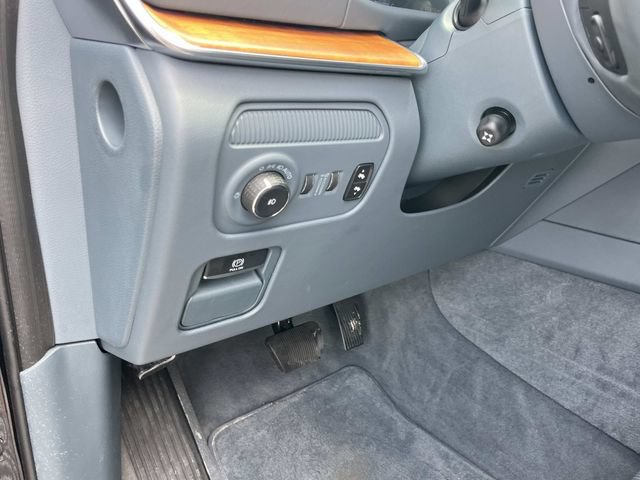 Used 2022 Jeep Grand Wagoneer Series II AWD/4WD image 36