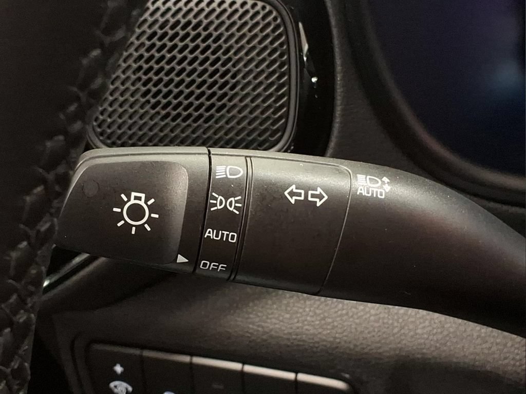 Used 2025 Kia Soul EX FWD image 18