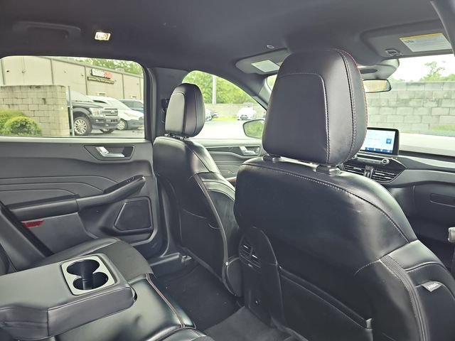 Certified 2025 Ford Escape ST-Line Select AWD/4WD image 11