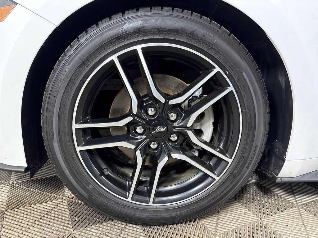 Certified 2018 Ford Mustang Premium RWD image 12