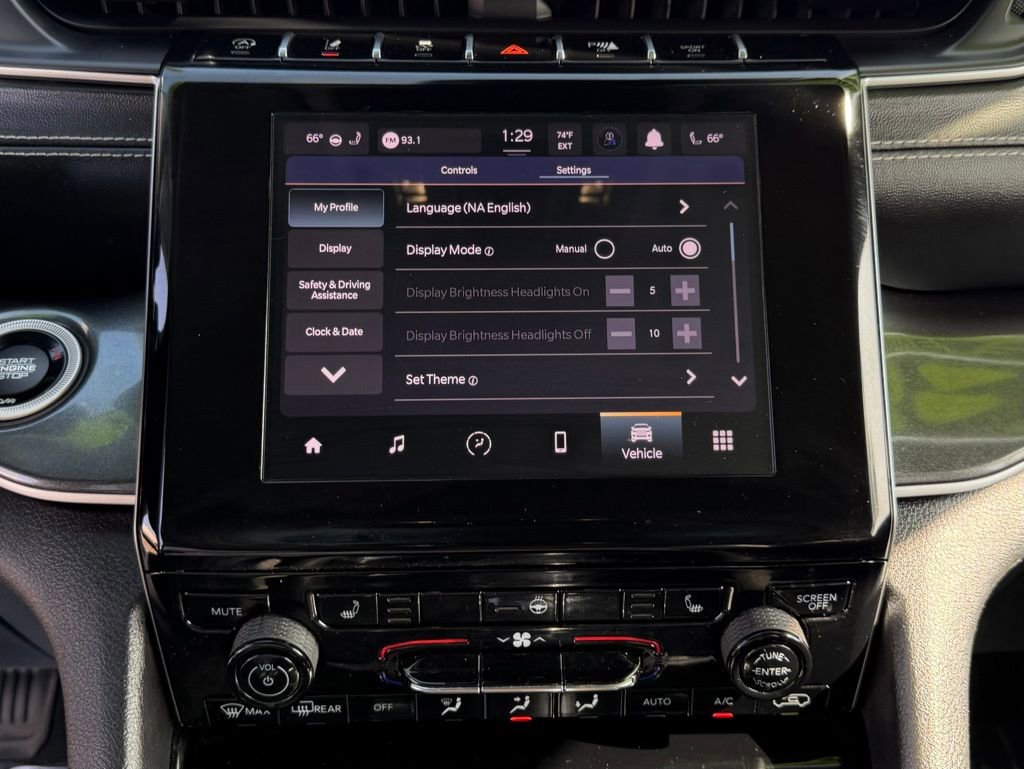 Used 2021 Jeep Grand Cherokee L Laredo w/ Luxury Tech Group I image 23