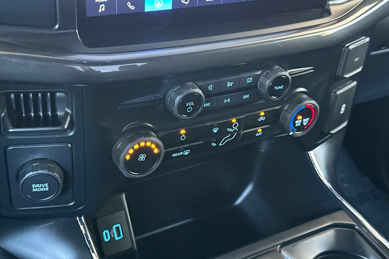 Certified 2024 Ford F150 STX RWD image 30