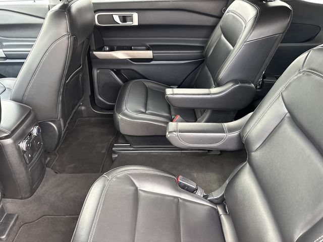 Certified 2022 Ford Explorer XLT w/ Equipment Group 202A RWD image 18