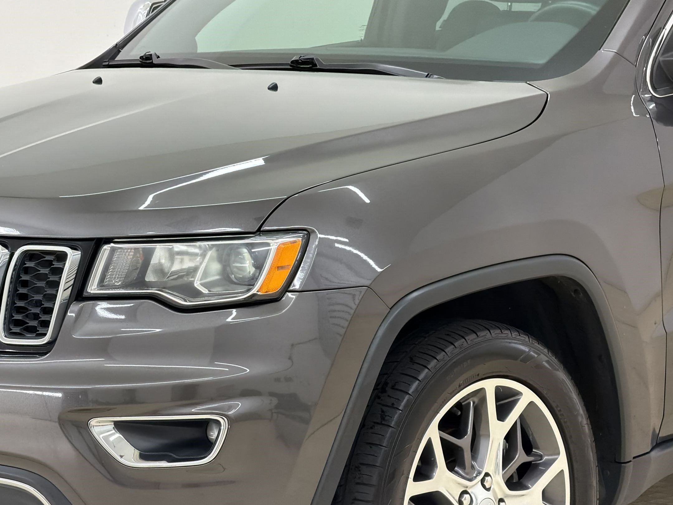 Used 2020 Jeep Grand Cherokee Limited w/ Trailer Tow Group IV AWD/4WD image 12