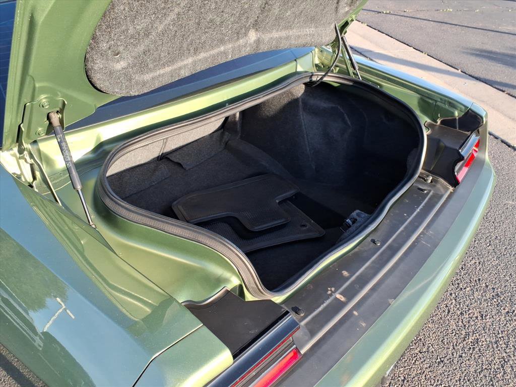 Used 2022 Dodge Challenger SXT w/ Blacktop Package image 10