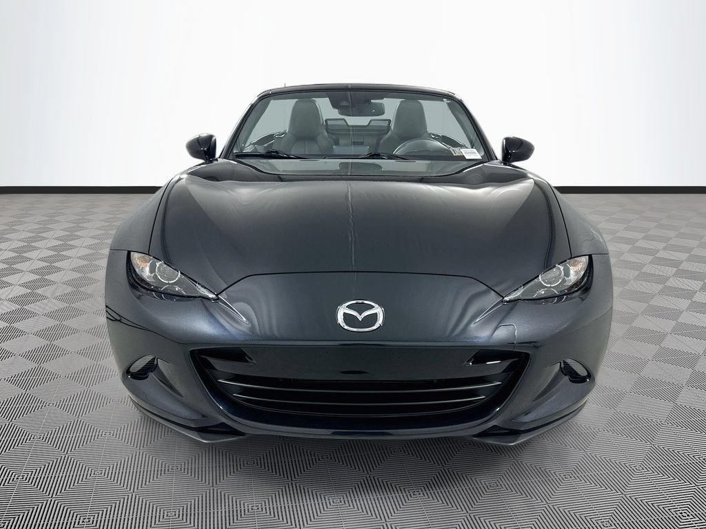 Used 2022 MAZDA MX-5 Miata Grand Touring w/ Weather Package RWD image 3