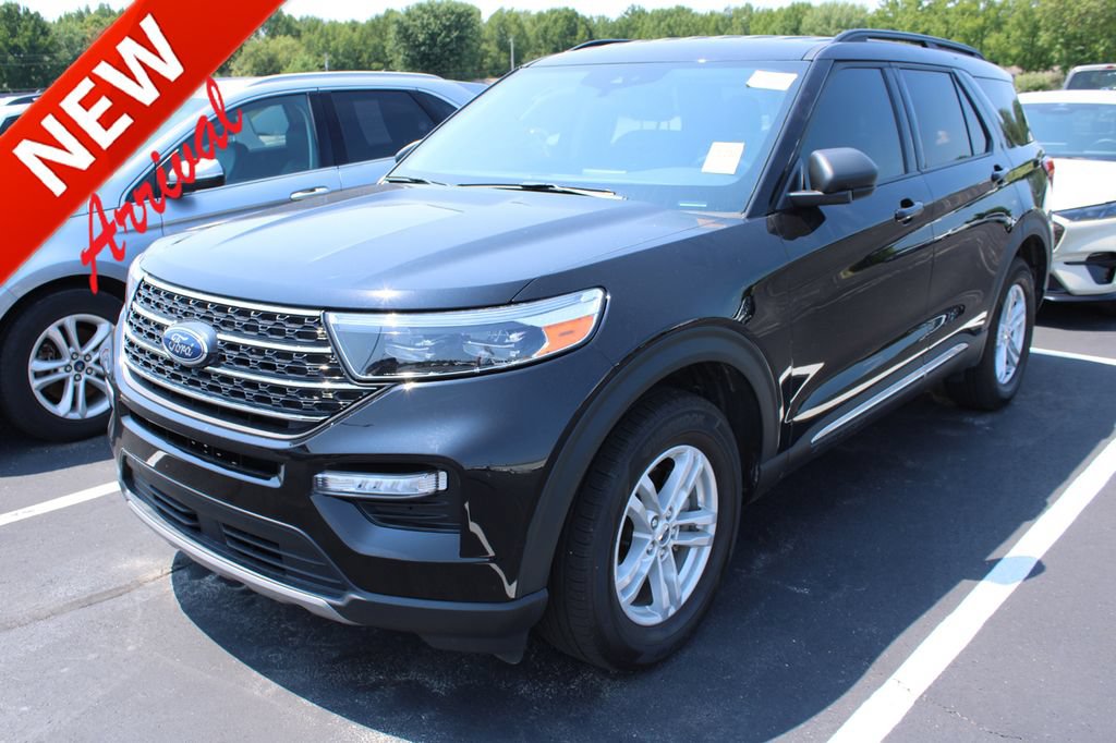 Certified 2024 Ford Explorer XLT w/ Equipment Group 202A AWD/4WD image 1