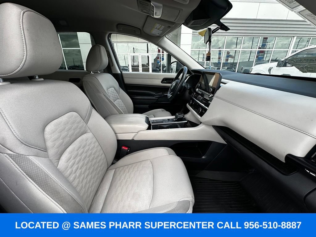 Used 2024 Nissan Pathfinder SV FWD image 27