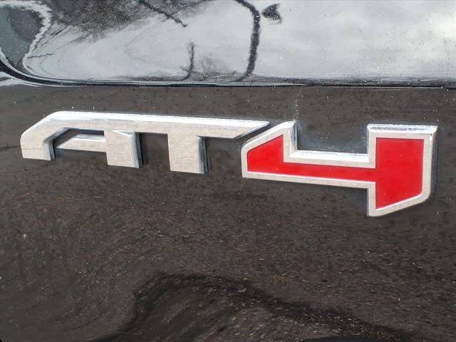 Used 2024 GMC Sierra 1500 AT4 w/ Technology Package image 11