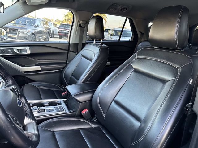 Certified 2022 Ford Explorer XLT w/ Equipment Group 202A image 18
