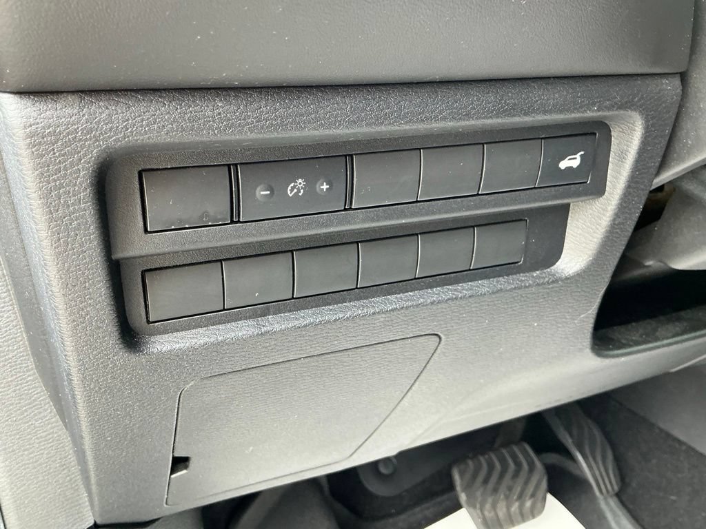 Used 2023 Mitsubishi Outlander SEL FWD image 29