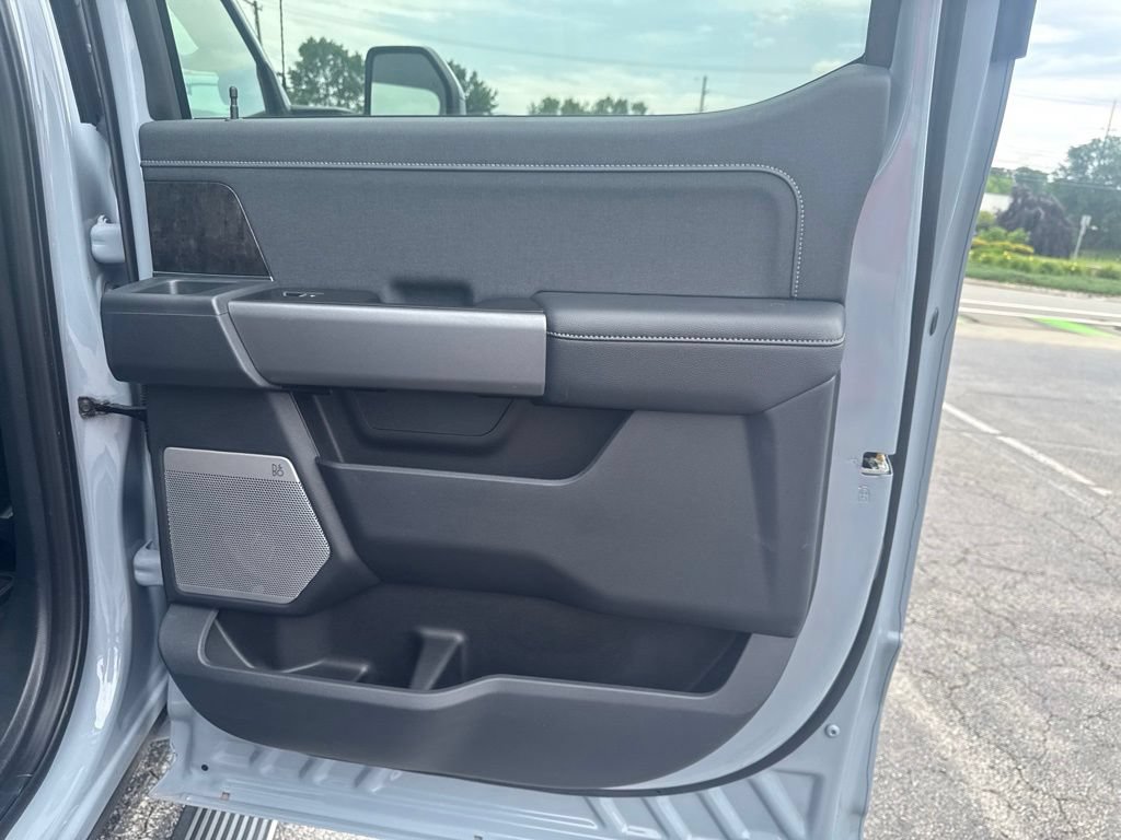 Certified 2025 Ford F350 Lariat w/ Lariat Ultimate Package AWD/4WD image 39
