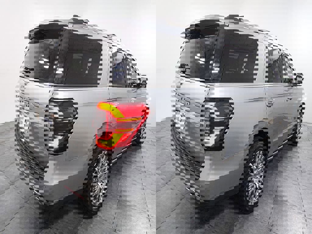 Certified 2024 Ford Expedition Limited image 4