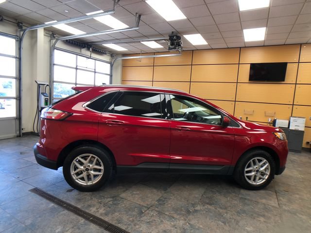 Certified 2024 Ford Edge SEL w/ Convenience Package AWD/4WD image 8