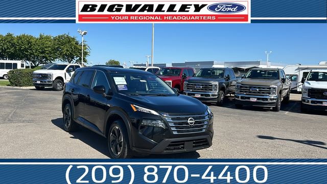 Used 2024 Nissan Rogue SV AWD/4WD image 1