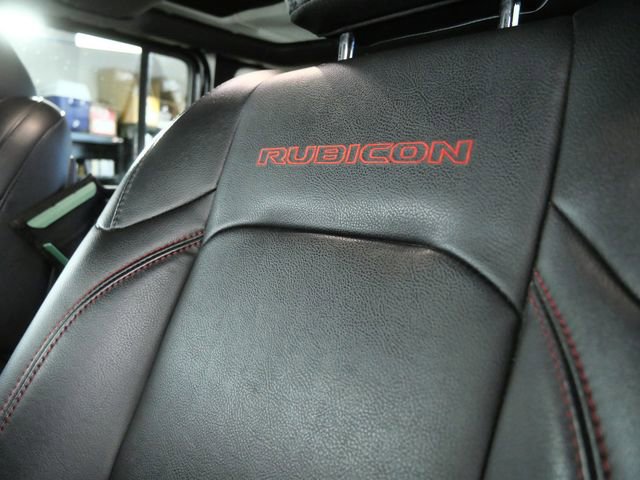 Used 2023 Jeep Wrangler Unlimited Rubicon w/ Cold Weather Group AWD/4WD image 18