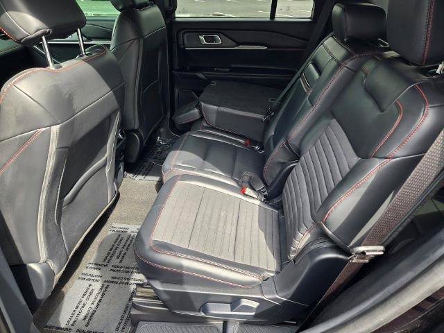 Certified 2025 Ford Explorer ST-Line w/ ST-Line Street Pack AWD/4WD image 19