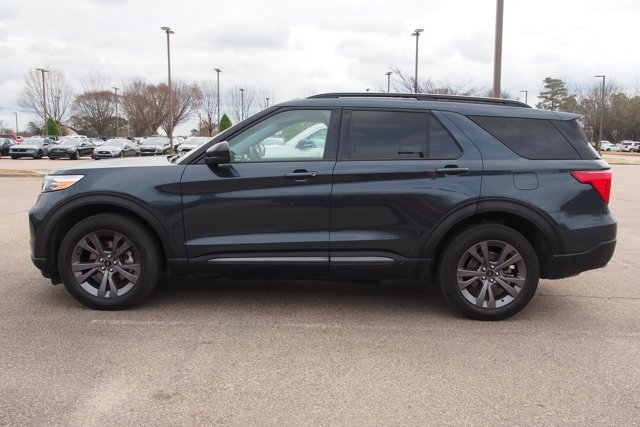 Certified 2023 Ford Explorer XLT w/ Equipment Group 202A image 4