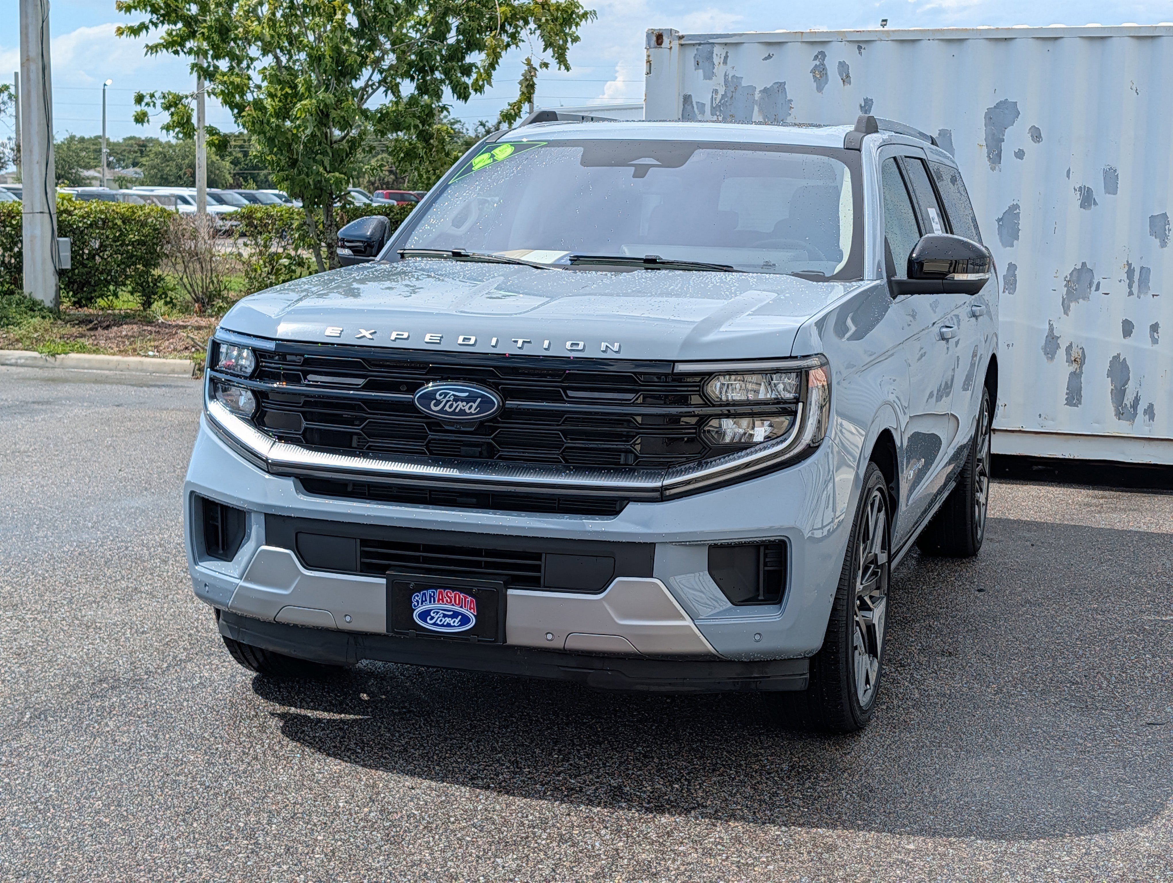 Certified 2025 Ford Expedition Max Platinum w/ Driver's Package AWD/4WD image 7