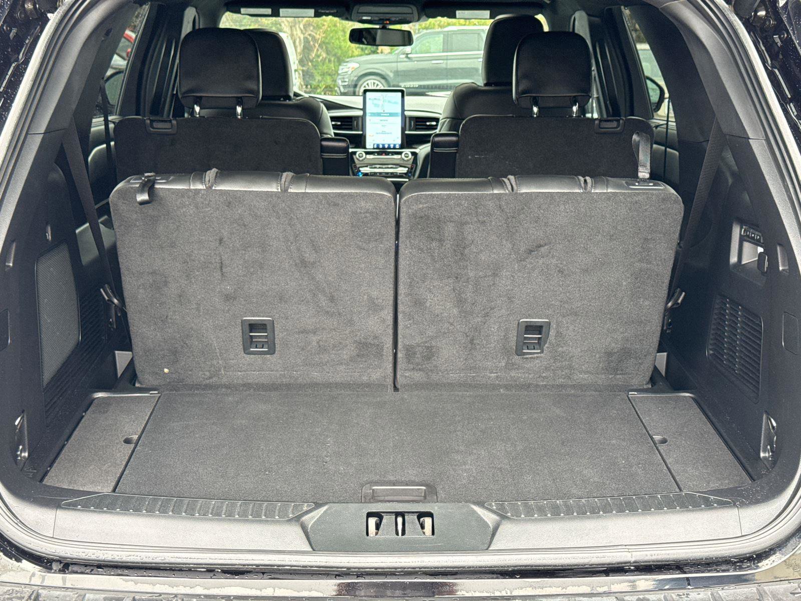 Certified 2022 Ford Explorer ST image 13