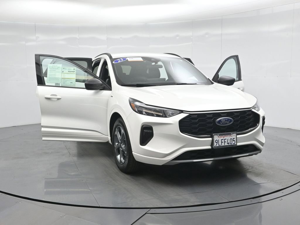 Certified 2023 Ford Escape ST-Line w/ Tech Pack #1 image 33
