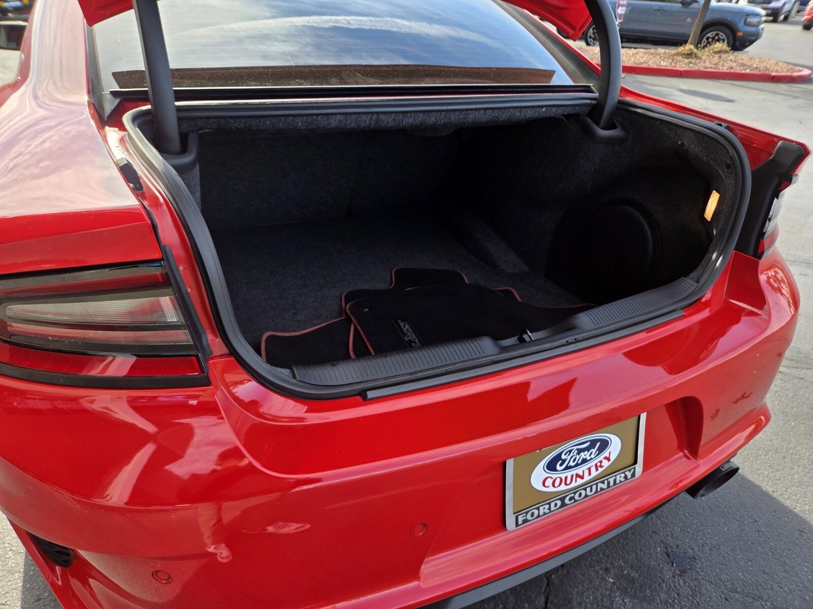 Used 2022 Dodge Charger SRT Hellcat w/ Carbon/Suede Interior Package image 13