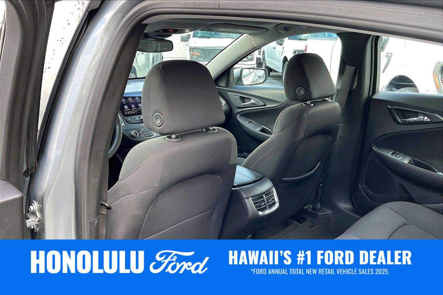Used 2024 Chevrolet Malibu LT FWD image 12