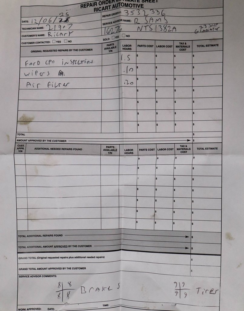 Used 2023 Jeep Gladiator Sport image 5