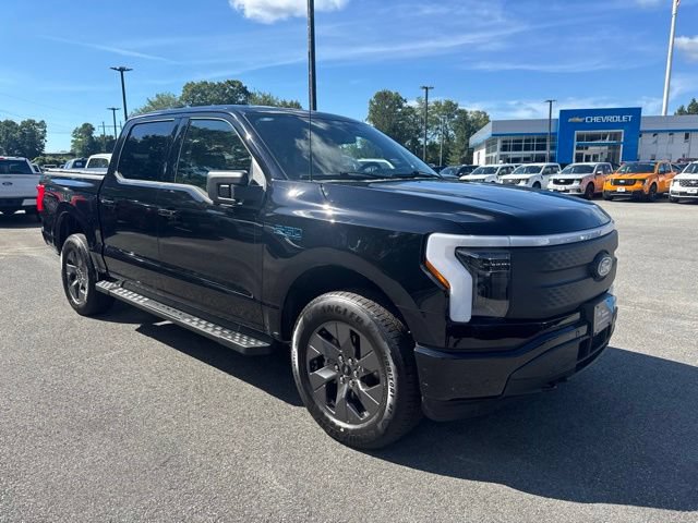 Certified 2025 Ford F150 Lightning Flash AWD/4WD image 4