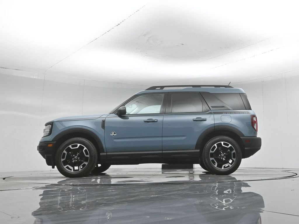 Certified 2023 Ford Bronco Sport Outer Banks w/ Tech Package AWD/4WD image 8