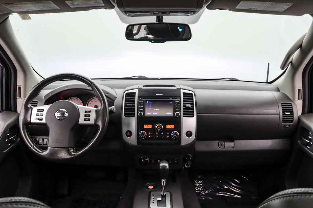 Used 2021 Nissan Frontier PRO-4X w/ Pro-4x Utility Package image 15