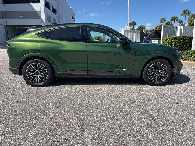 Certified 2025 Ford Mustang Mach-E Premium image 4