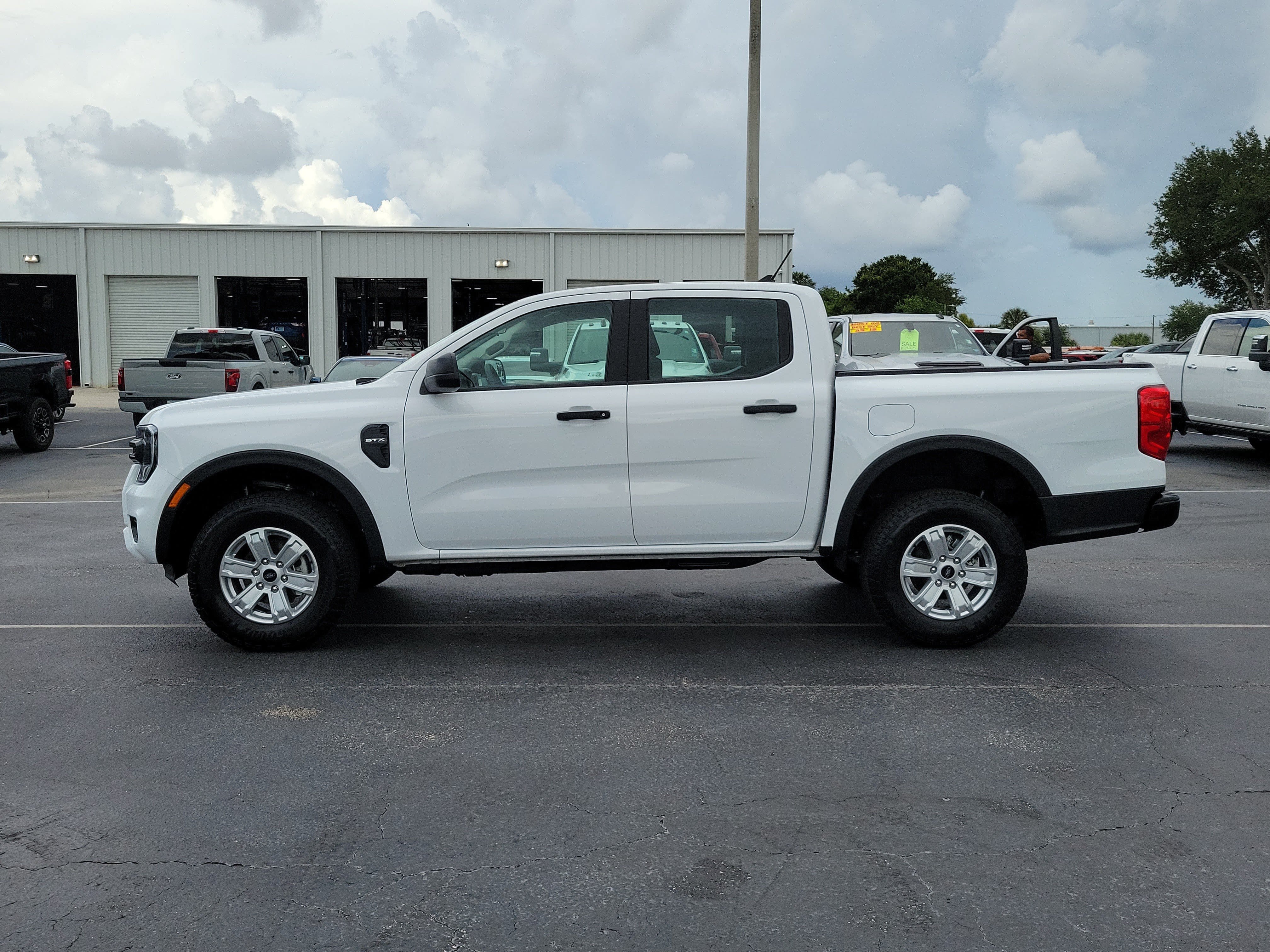 Certified 2025 Ford Ranger XL w/ Trailer Tow Package RWD image 6