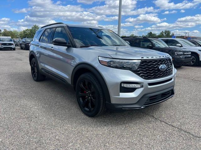 Certified 2024 Ford Explorer ST w/ Equipment Group 401A AWD/4WD image 3
