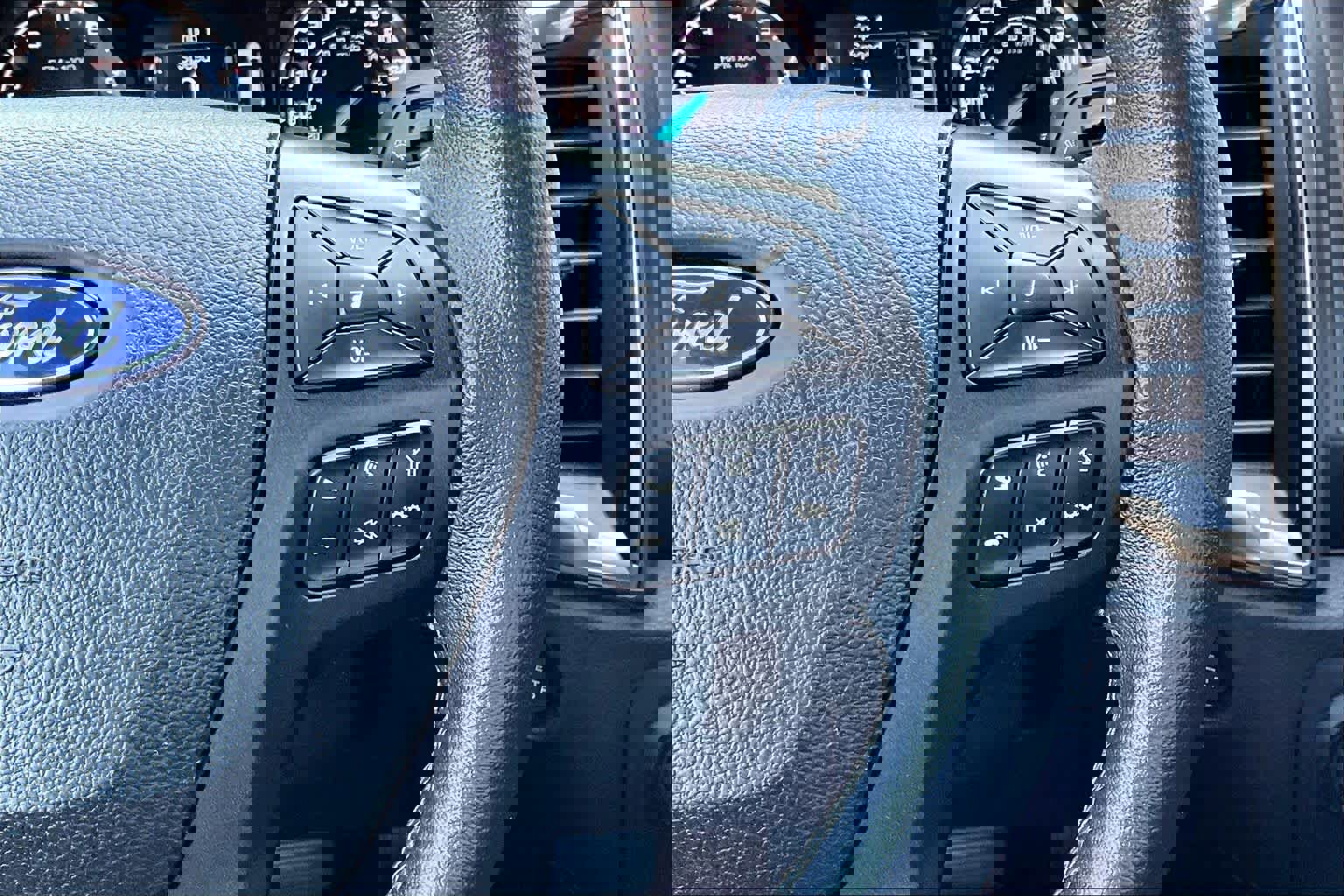 Certified 2022 Ford Ranger Lariat w/ Tremor Off-Road Package image 27