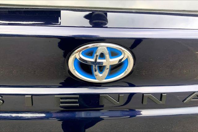 Used 2021 Toyota Sienna LE FWD image 10