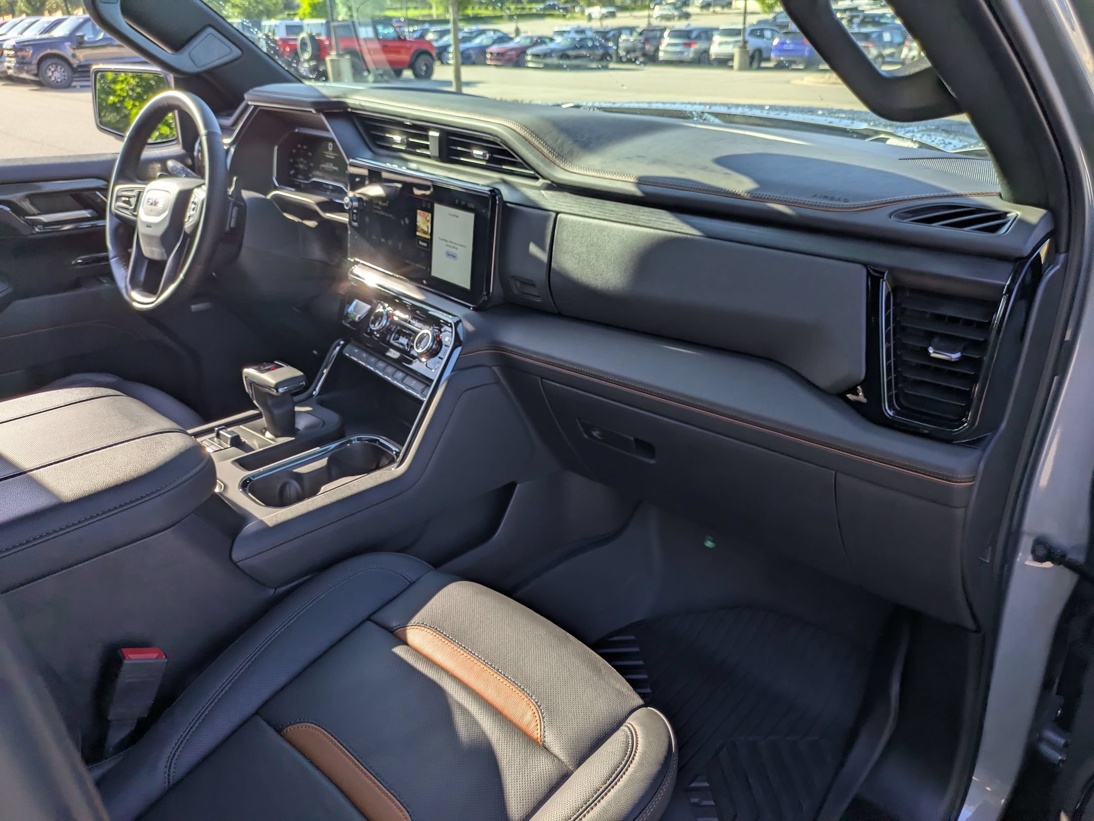 Used 2025 GMC Sierra 1500 AT4 w/ AT4 Premium Package AWD/4WD image 41
