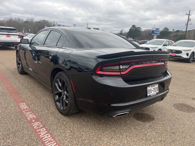 Used 2022 Dodge Charger SXT w/ Blacktop Package image 9