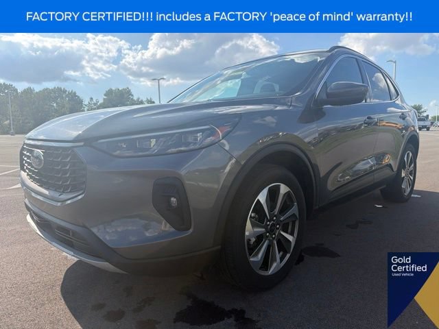Certified 2025 Ford Escape Platinum AWD/4WD image 2