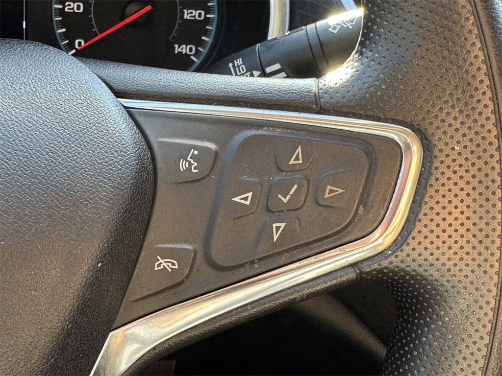 Used 2021 Chevrolet Malibu LT image 16