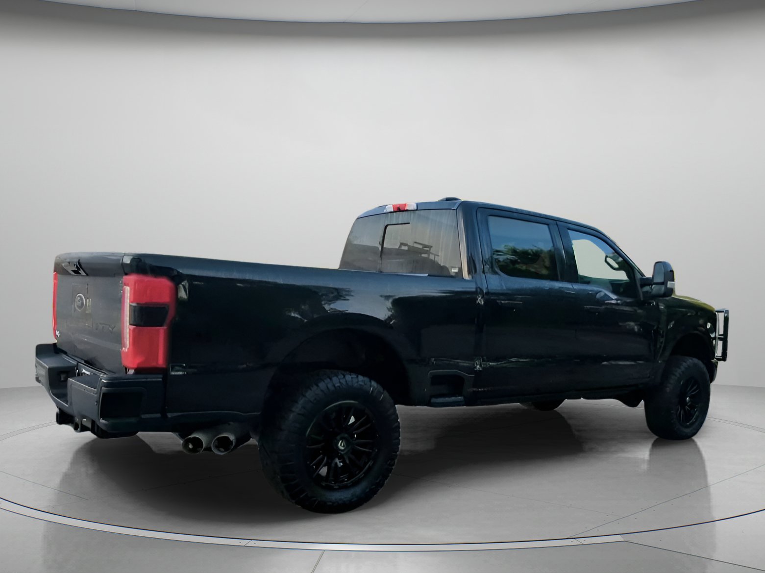 Certified 2025 Ford F250 Lariat w/ Black Appearance Package AWD/4WD image 29